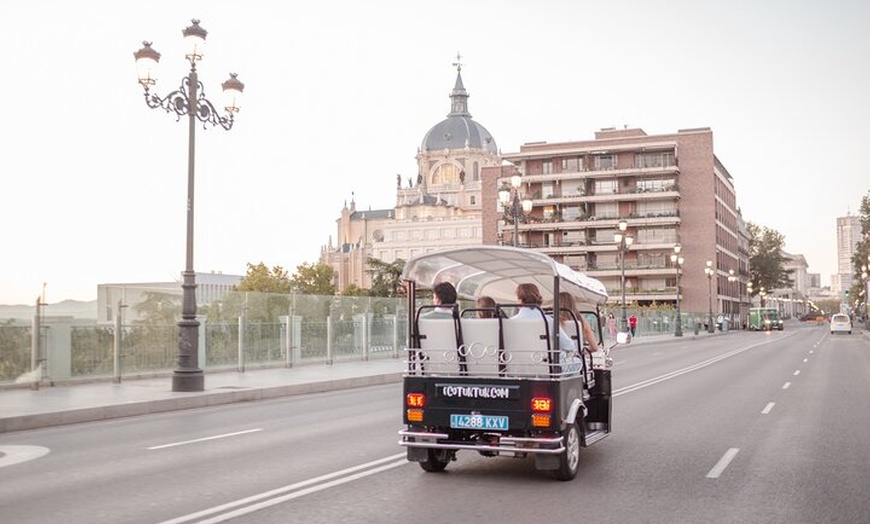 Image 13: Tour Experto Plus por Madrid en Eco Tuk Tuk Privado