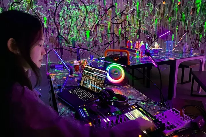Paint-in-the-Dark X Live DJ Workshop