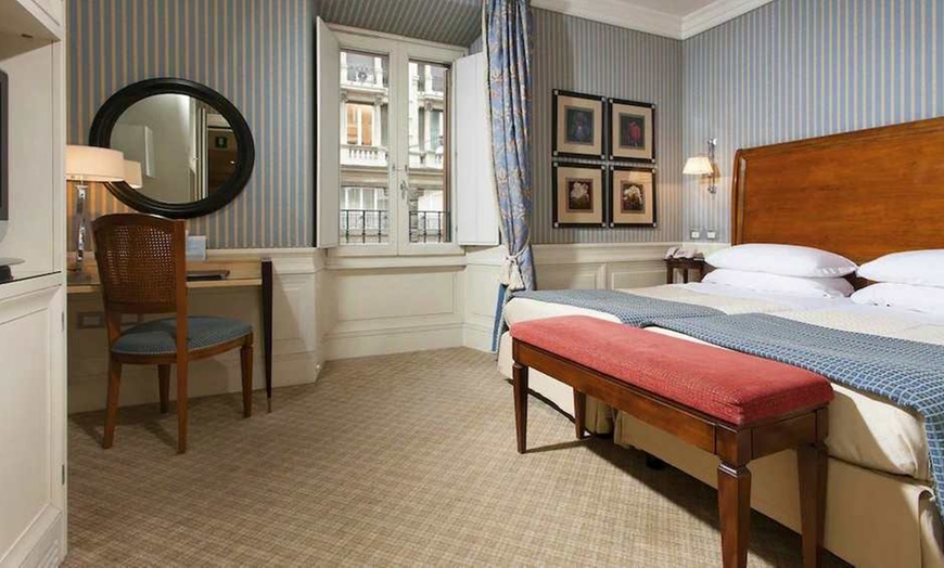 Image 1: ✈ ITALIA | Roma - Hotel Stendhal 4* - Centro città