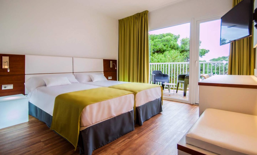 Image 4: ✈ MINORQUE | Cala Blanca - Globales Cala Blanca 4*, 3 nuit - Tout i...