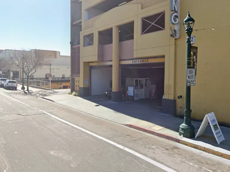 Parking at 1025 W. Laurel St. Garage