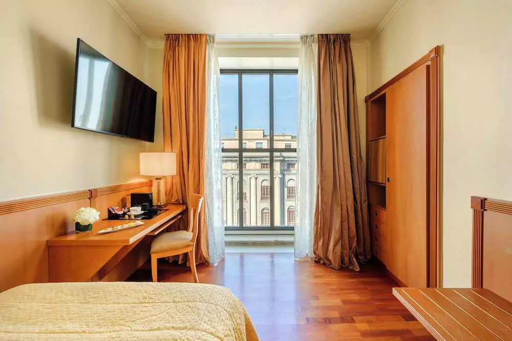 ✈ ITALIEN | Mailand - Hotel Dei Cavalieri Milano Duomo 4*, 2 Nächte...