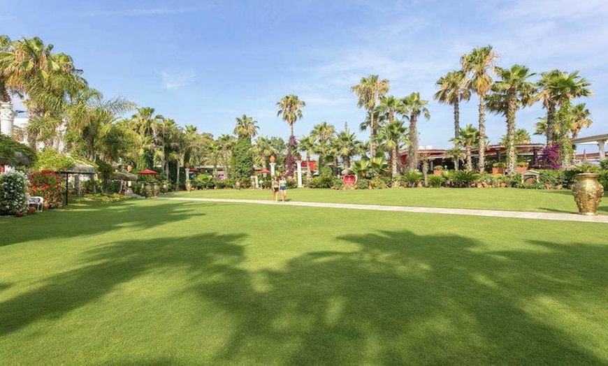Image 5: ✈ ADALIA E DINTORNI | Lara - Club Hotel Sera 5* - Club