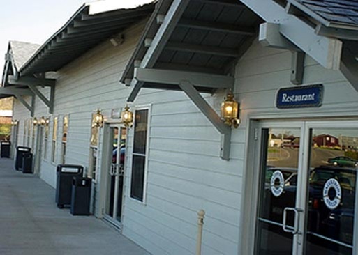 5% Cash Back at Waterfront Grille