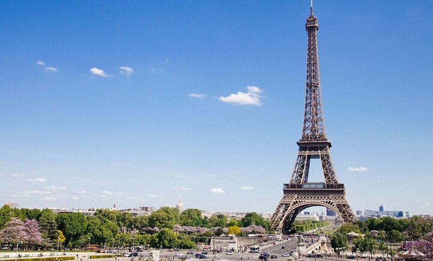 Image 1: Le Havre to Paris Highlights - Private Tour