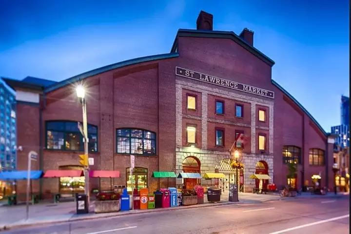 Self-Guided Scavenger Hunt: The Wonders of Old Toronto