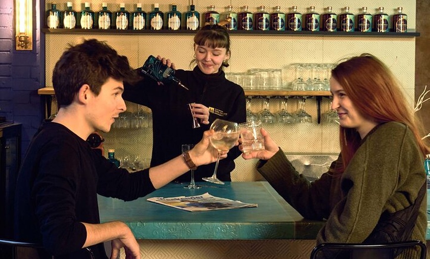 Image 10: London: Gin Lab - Make your own gin