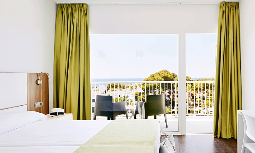 Image 6: ✈ MINORQUE | Cala Blanca - Globales Cala Blanca 4*, 3 nuit - Tout i...