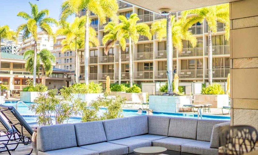 Image 11: ✈ HAWAÏ | Honolulu - Embassy Suites by Hilton Waikiki Beach Walk 4*...