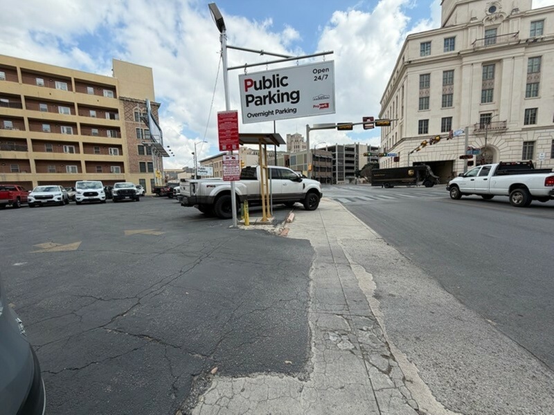 Parking at 201 N. Alamo St. Lot