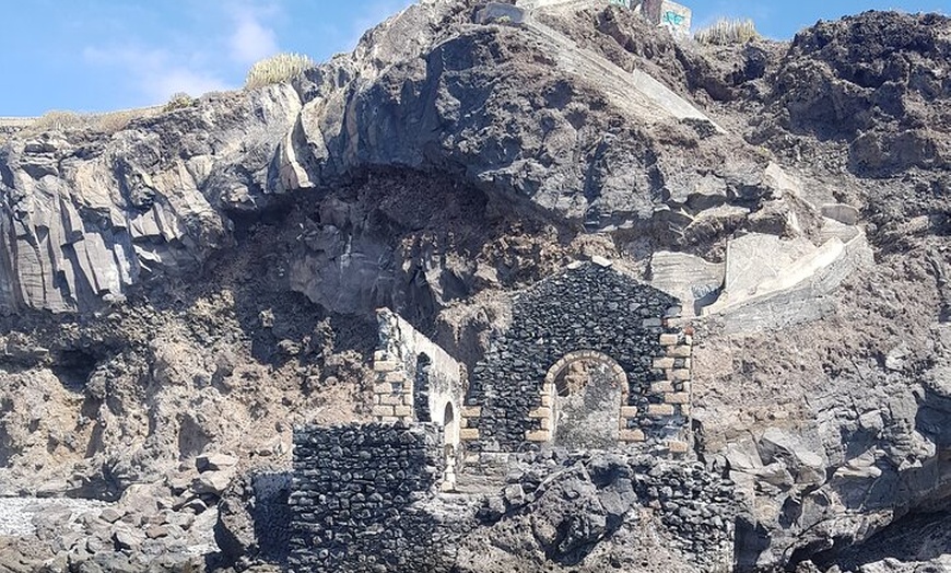 Image 10: Tour charter Tenerife Barco Armani