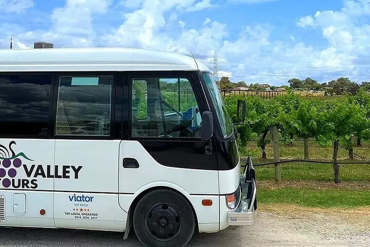 Swan Valley Tour from Perth: Wine, Beer and Chocolate Tastings
