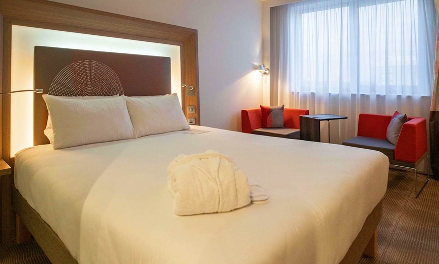 Image 7: ✈ ROYAUME-UNI | Londres - Match Angleterre VS Irlande - Tournoi des...