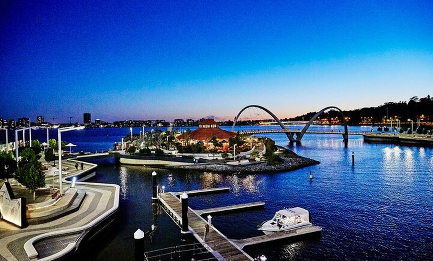 Image 20: Perth City Lights Instagram Tour with Dessert