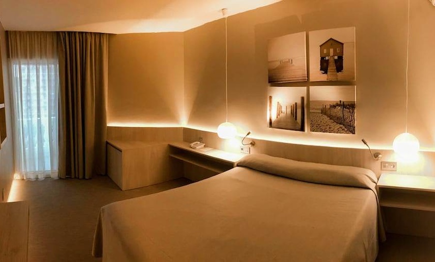 Image 2: ✈ COSTA BARCELONA | Calella - Hotel Bernat II 4*, 2 nachten - Spa