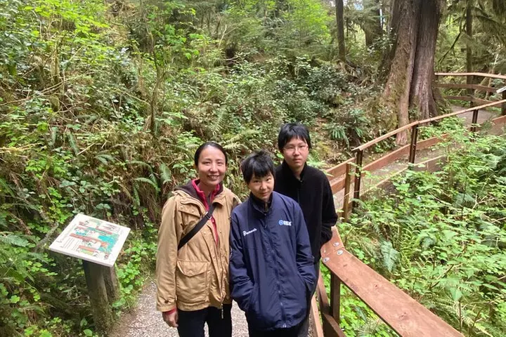 Seattle: Rainforest, Beach, and Olympic National Park Highlights