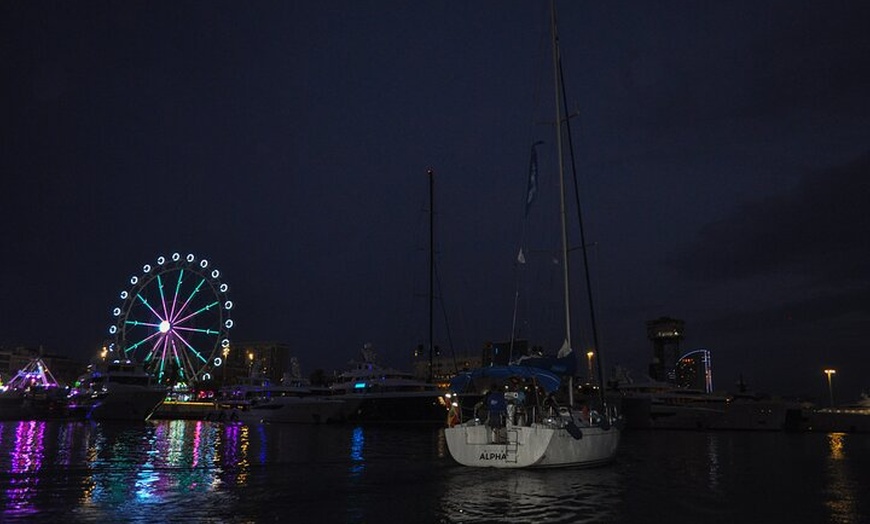 Image 12: Barcelona Coastal Sailing (barra libre, parada de merienda y nataci...