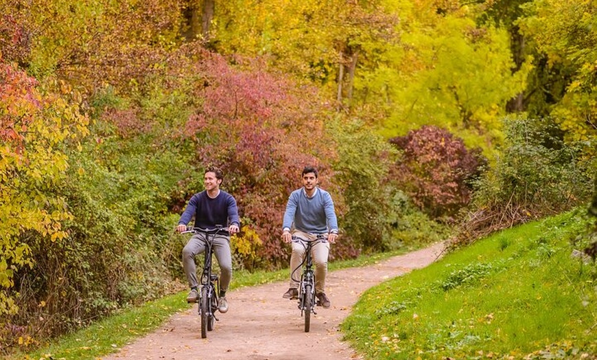 Image 7: Excursión privada de un día a Segovia desde Madrid : Tour en E-Bike...