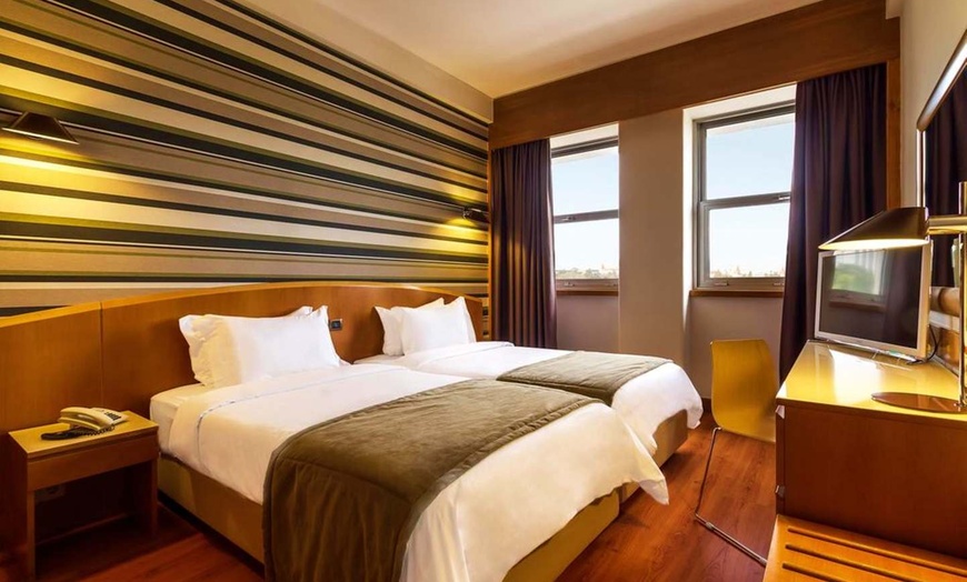 Image 33: ✈ PORTUGAL | Lisbon - HF Fenix Garden 3*, 2 nights - City break