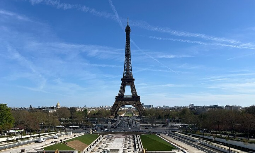 Image 4: Tour Eiffel 2ème étage avec option Sommet avec audioguide