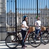 Image 1: Madrid : Exclusivo Tour Privado en Bici/E-Bike