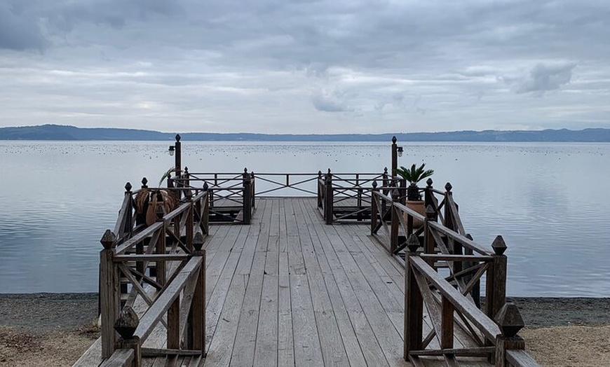 Image 16: Lago di Bracciano Tour di un'intera giornata da Roma