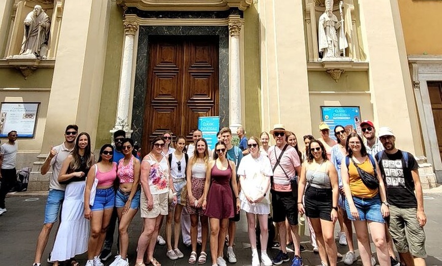 Image 10: Belle visite à pied de la vieille ville et de la promenade des Anglais