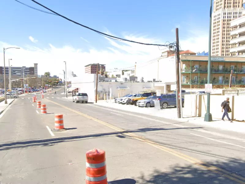 Parking at 102 Navarro St. Lot