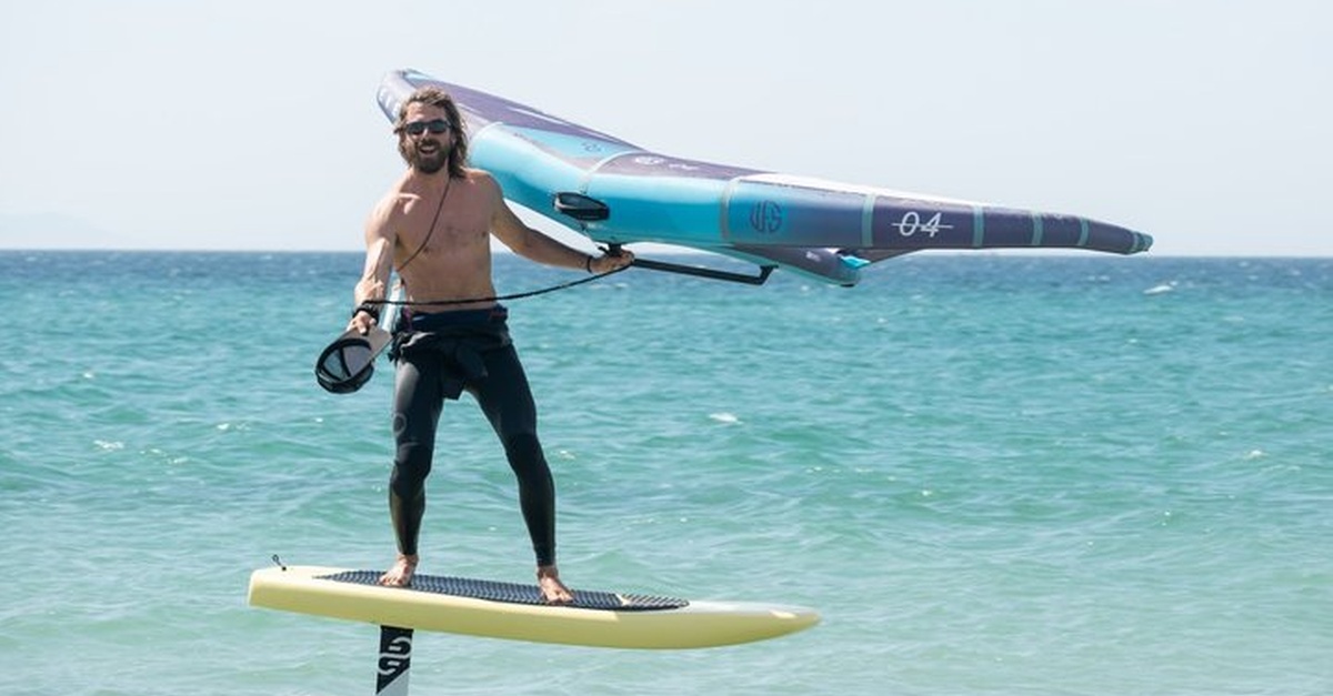 Clases particulares de wingfoil en Tarifa, Cádiz