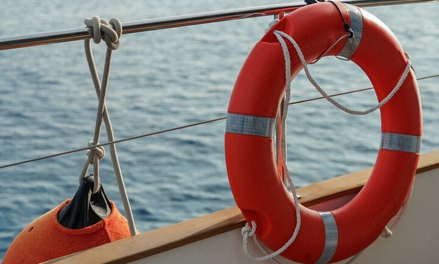 Image 3: Croisière en Catamaran Dans le Golf d'Ajaccio 4H