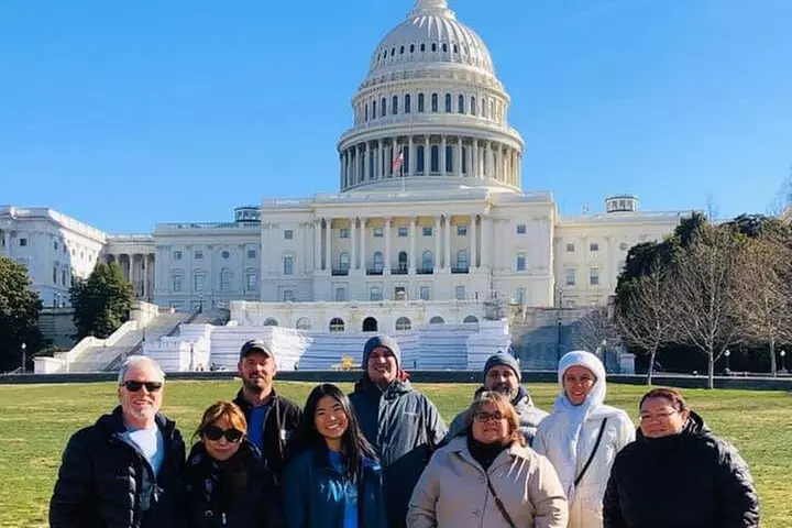City Bus Tour with 10 Stops, Boat Cruise, and U.S. Capitol Entry