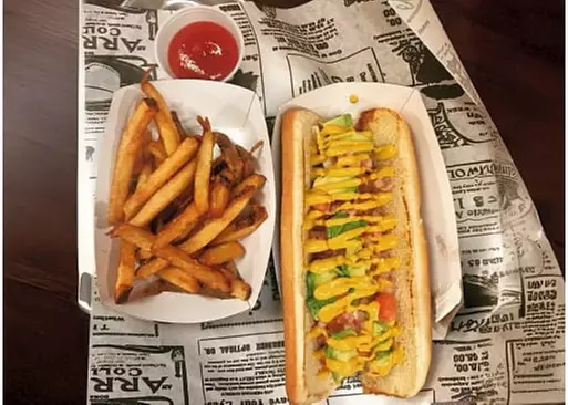 5% Cash Back at 305 Degrees Burgers Hollywood