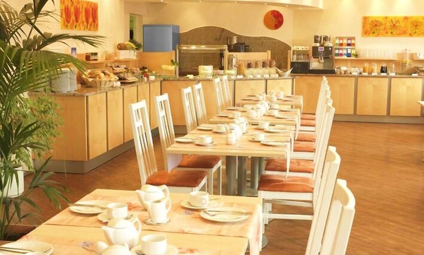 Image 27: ✈ DEUTSCHLAND | München - Hotel Amba 3*, 2 Nächte - City Trip