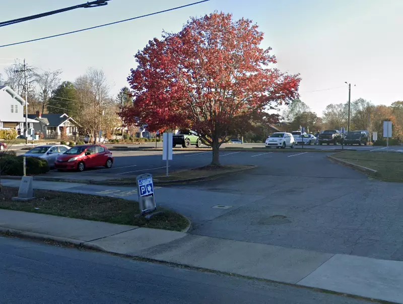 Parking at Haywood Lot