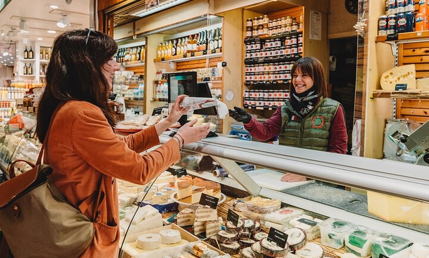 Image 4: Visite en vélo du château de Versailles et visite gastronomique ave...