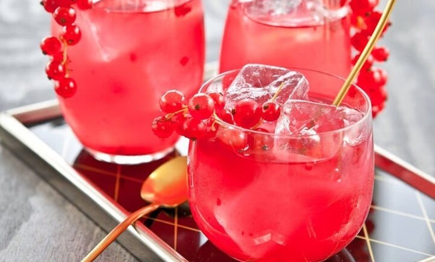 Image 4: True Berlin Street Food Tour – Global Flavors am Alexanderplatz