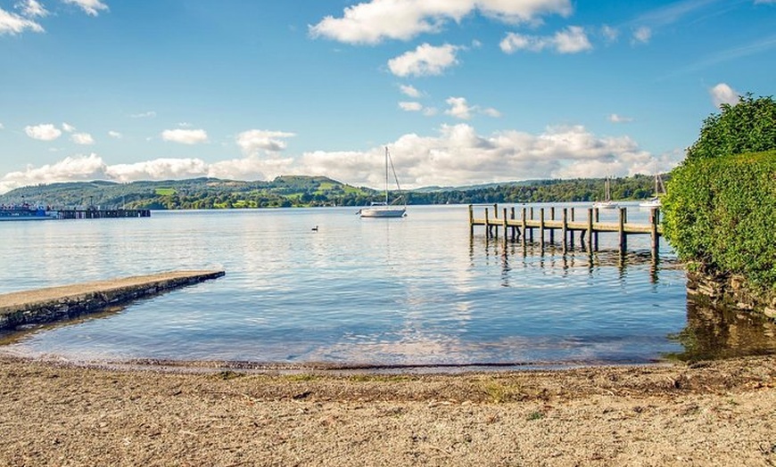 Image 8: Ambleside to Windermere Mini Tour - Includes stop at Golden Rule