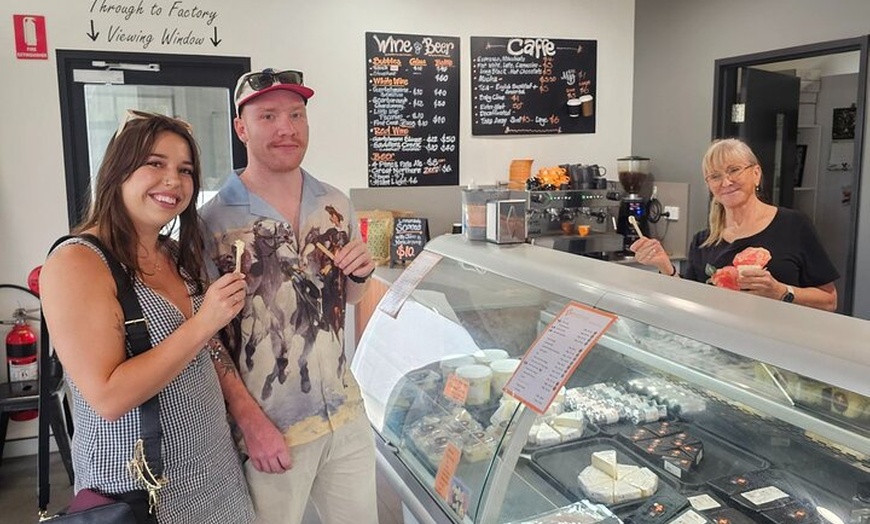 Image 13: Hunter Valley Wine and Cheese Tasting Day Tour from Sydney