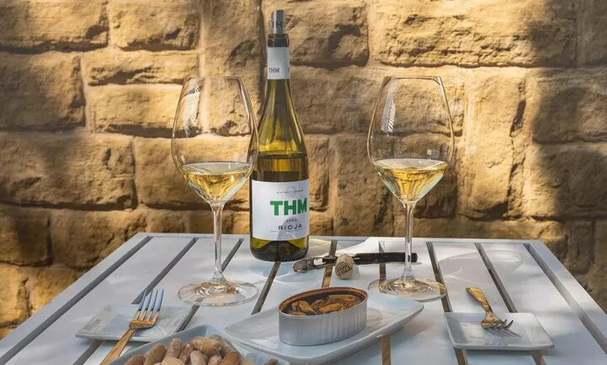 Image 12: Visita a bodega con Cata de 3 Vinos y Aperitivos