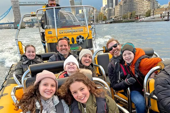 Speedboat 'Ultimate Tower Blast' from Tower Millennium Pier - 40 mi...