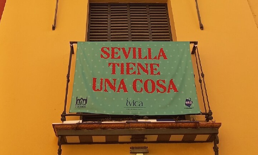 Image 33: Flamenco por un Día Tour guiado por Sevilla, taller y degustación