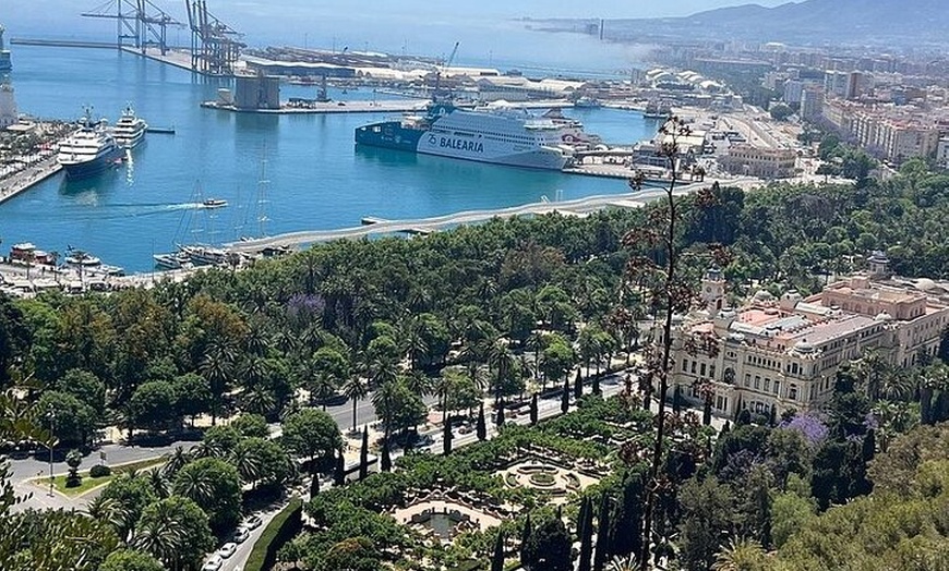 Image 2: Tour Privado de Alcazaba y Gibralfaro