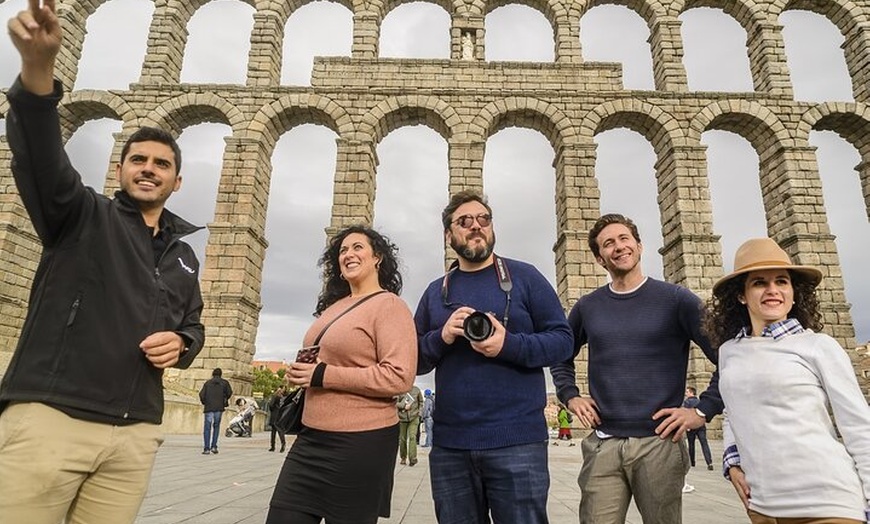Image 12: Excursión privada de un día a Segovia desde Madrid : Tour en E-Bike...