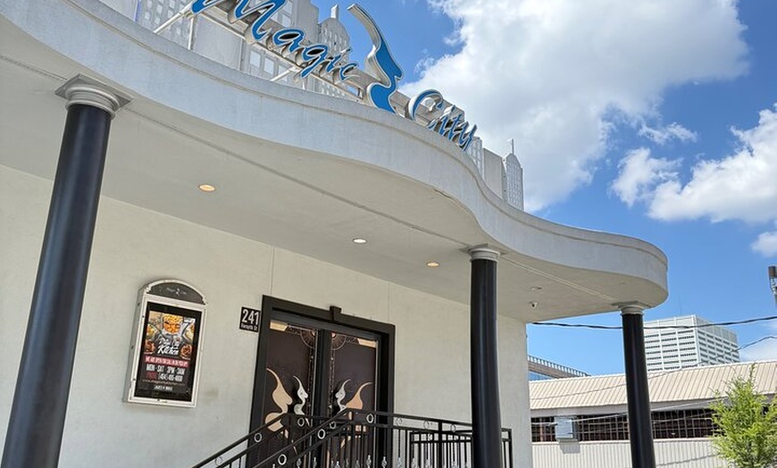 Image 7: The Original Adults Only Wing Tour