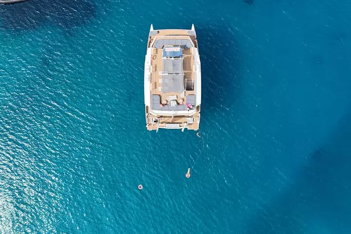 Croisière en Catamaran Excursion dans le Golfe d'Ajaccio 6H
