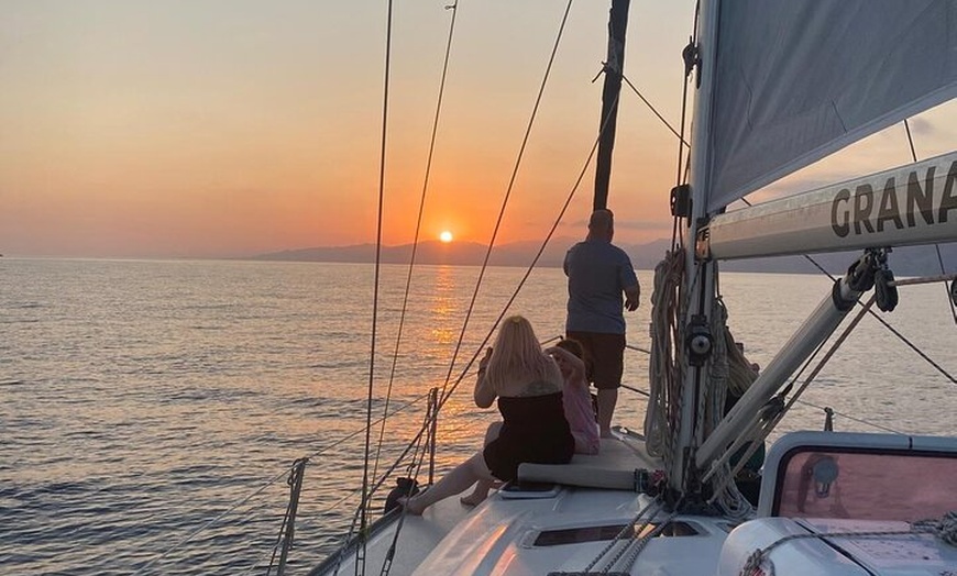 Image 8: Navegación al atardecer por los acantilados de Maro- Privada