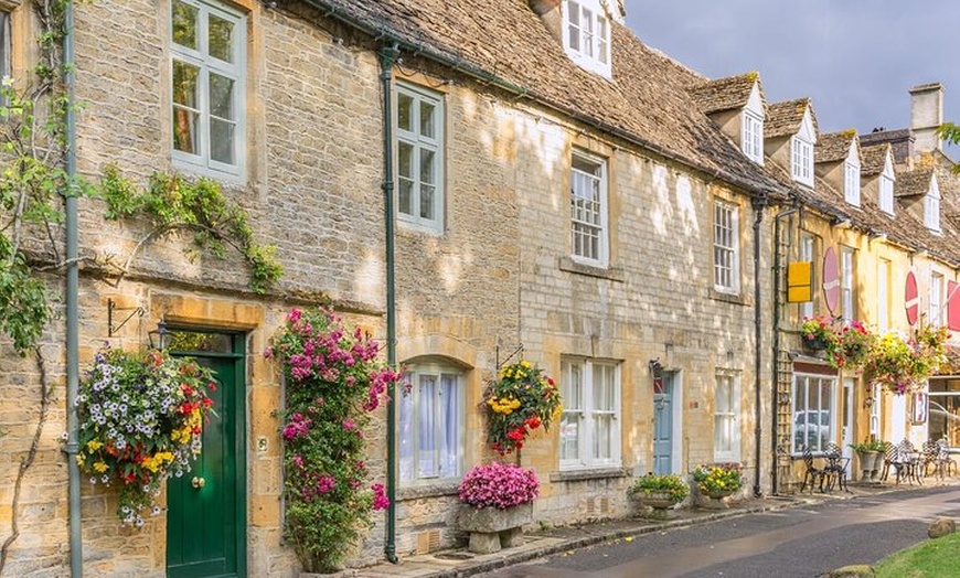 Image 7: Waddesdon Manor & The Cotswolds with Cream Tea Experience Option
