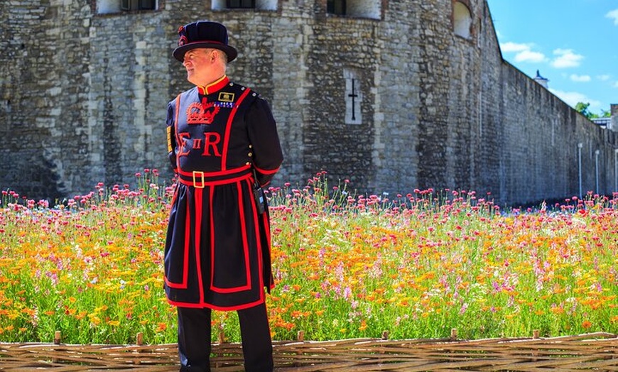 Image 10: Exclusive Beefeater Meet & Greet at the Tower of London