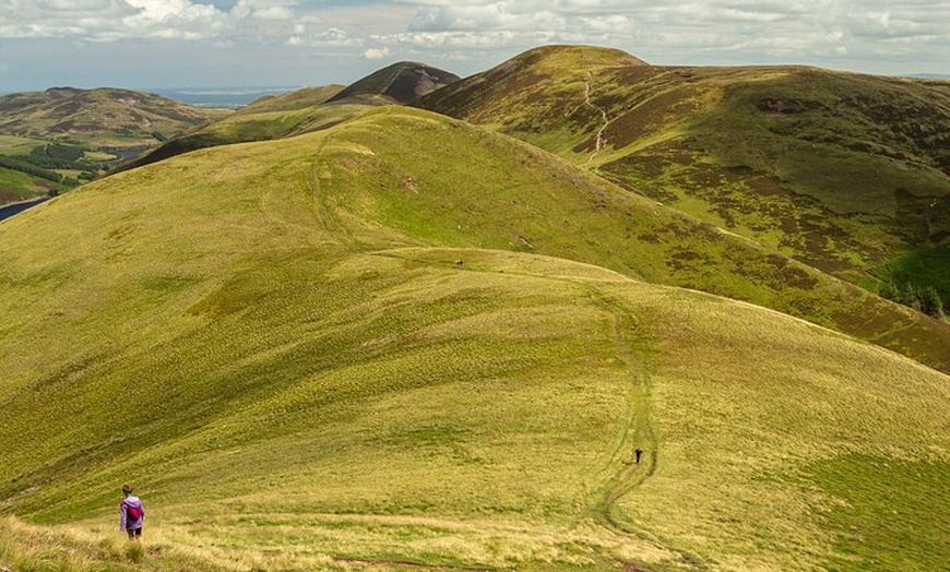 Image 2: Guided hike in Edinburgh's Pentland Hills