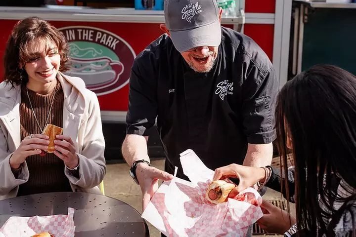 Chef Food Tour of Seattle Space Needle and Seattle Center